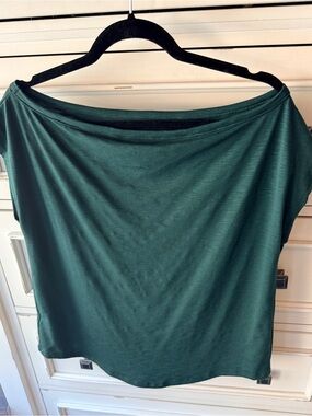 Women's Off-Shoulder Tops
